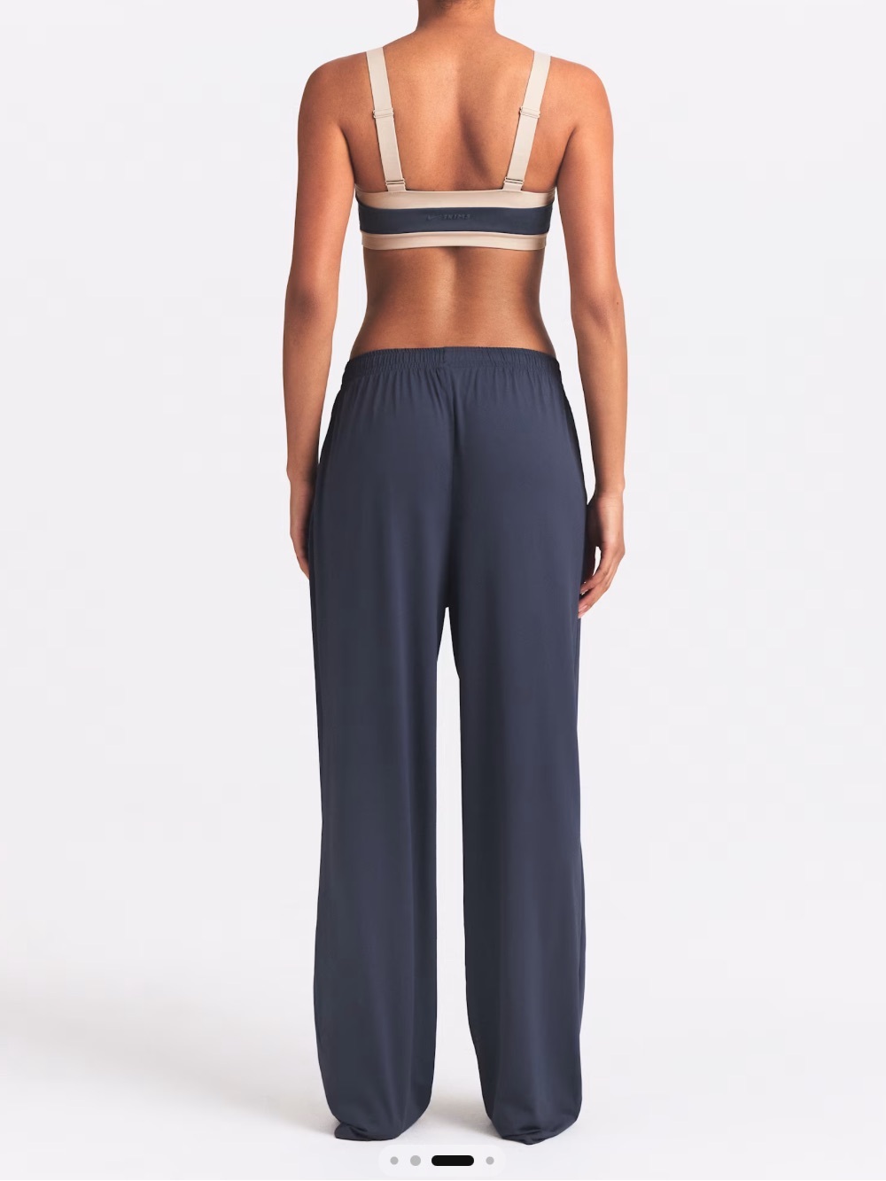NikeSKIMS Airy Track Pant - Picture 2 of 9